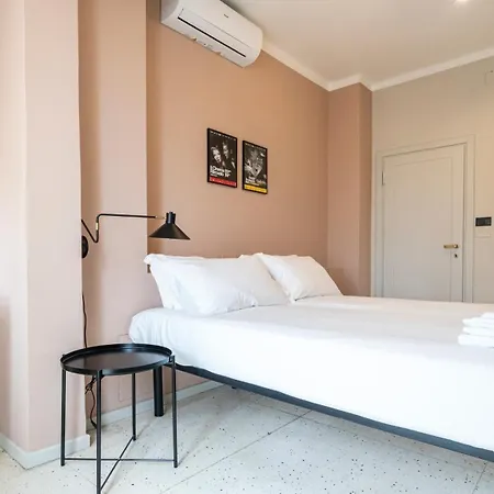 Amendola 17 Apartment